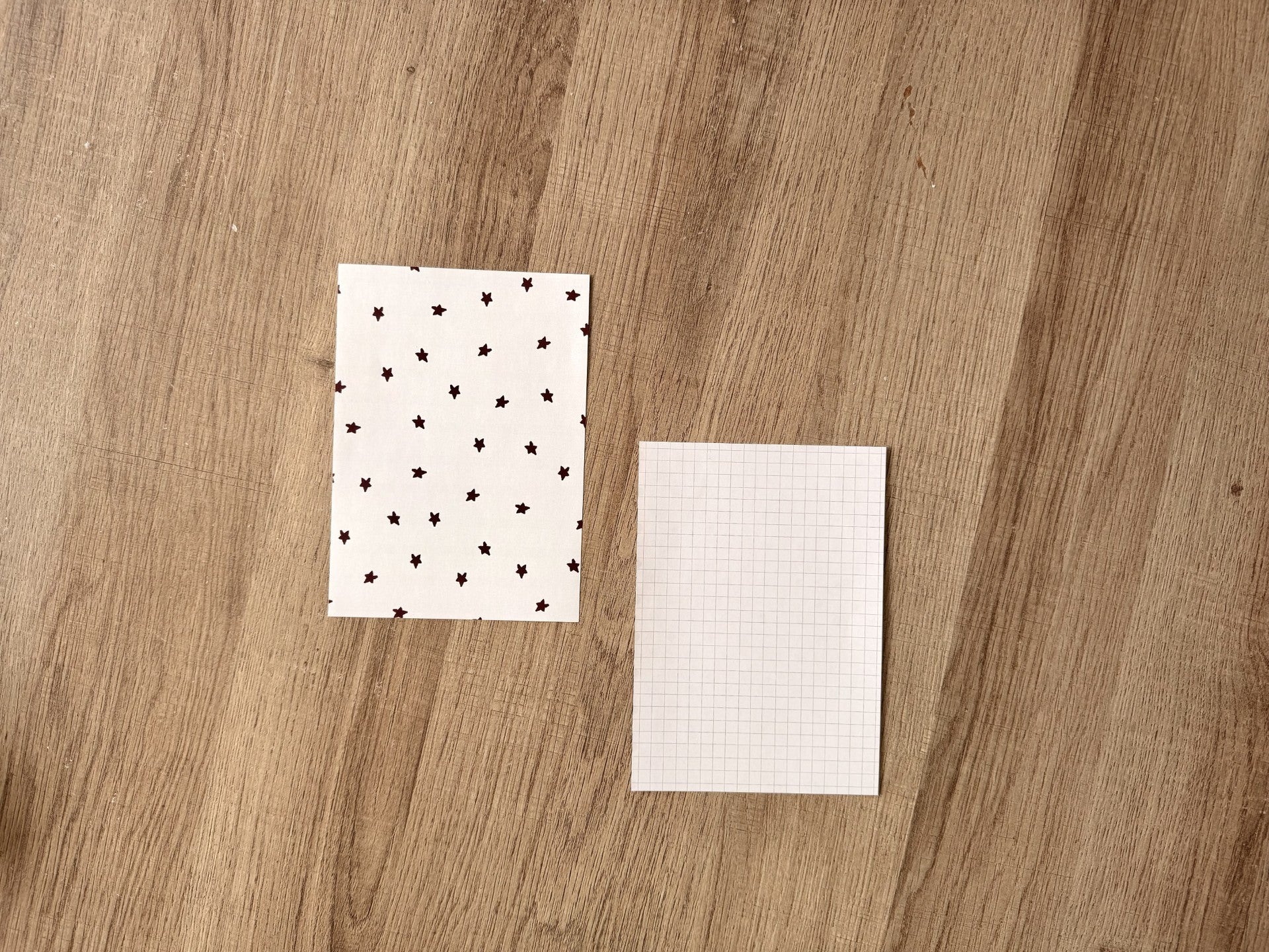 Lot de 8 papiers créatifs recto verso